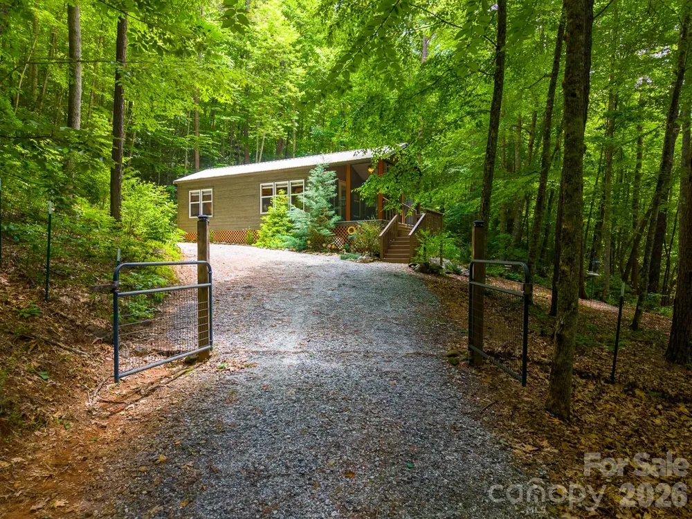 243 Jonquil Woods Road Franklin, NC 28734