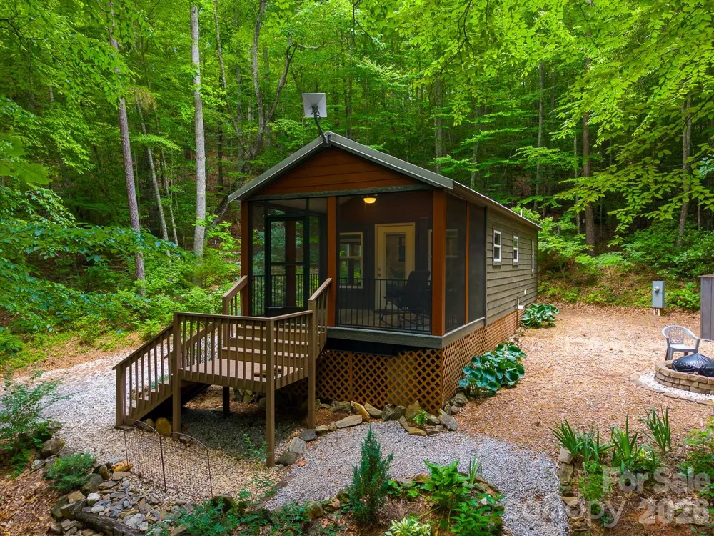 243 Jonquil Woods Road Franklin, NC 28734