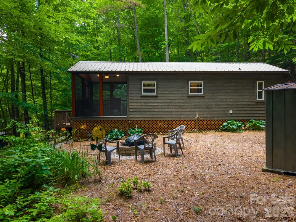 243 Jonquil Woods Road Franklin, NC 28734