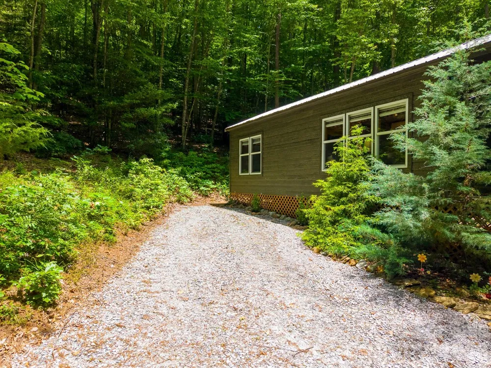 243 Jonquil Woods Road Franklin, NC 28734