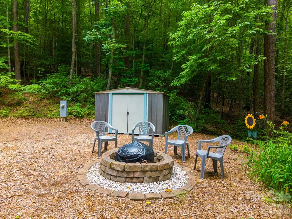 243 Jonquil Woods Road Franklin, NC 28734