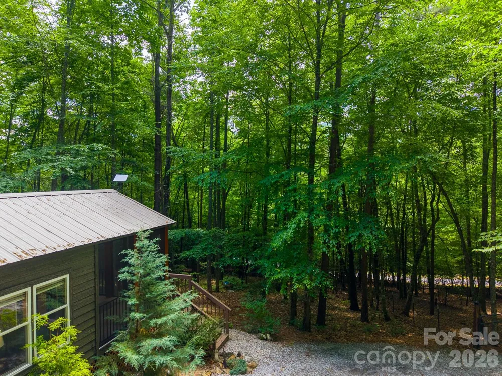 243 Jonquil Woods Road Franklin, NC 28734