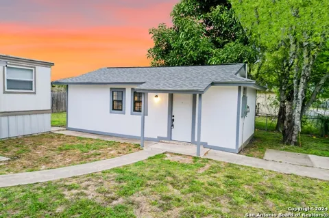 215 Greenlawn Ave Unit B