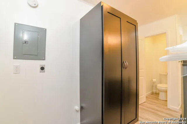215 Greenlawn Ave Unit B Pleasanton, TX 78064