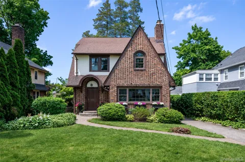 17 Bonnett Avenue
