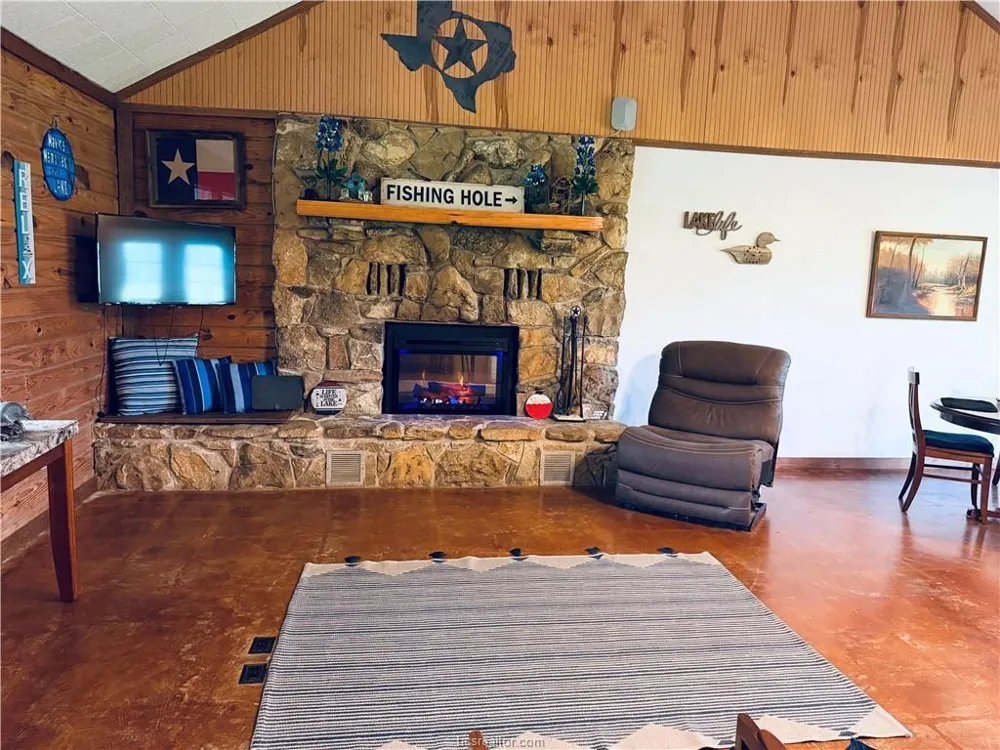 3275 Lcr 750 Thornton, TX 76687