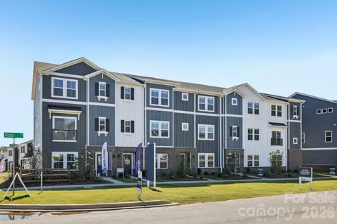 375 Golden maple Court