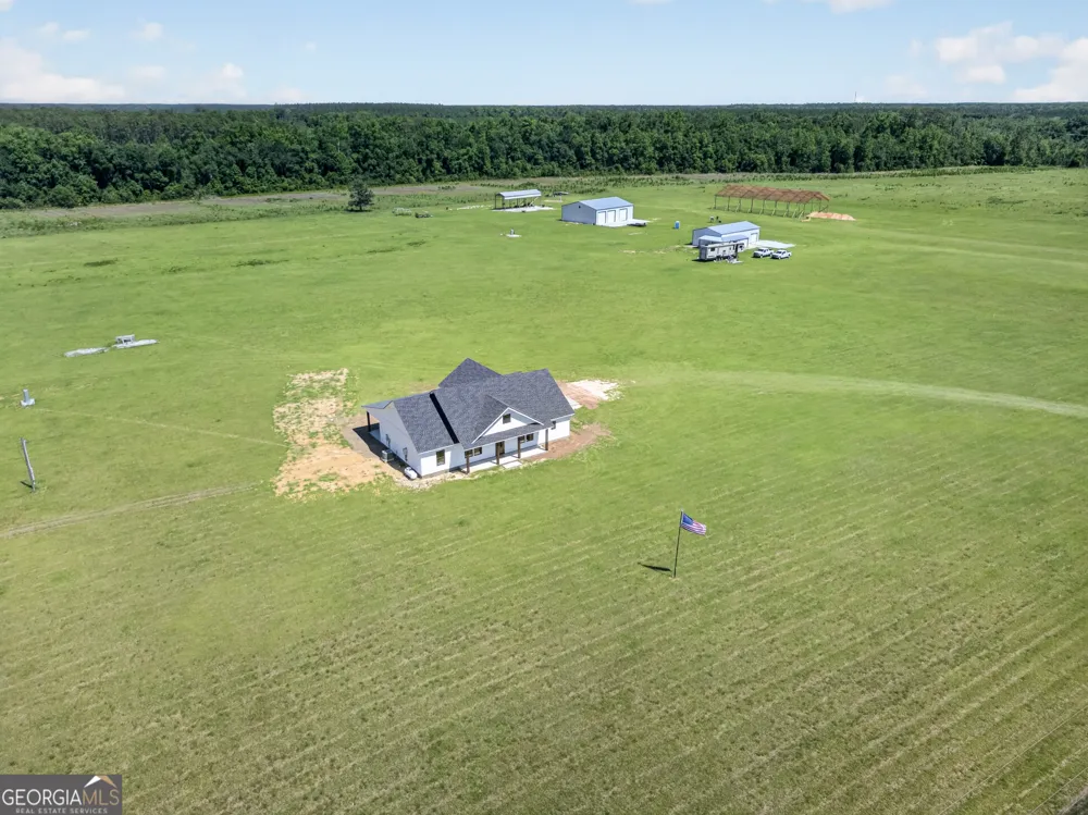 3690 HWY 121 N Blackshear, GA 31516