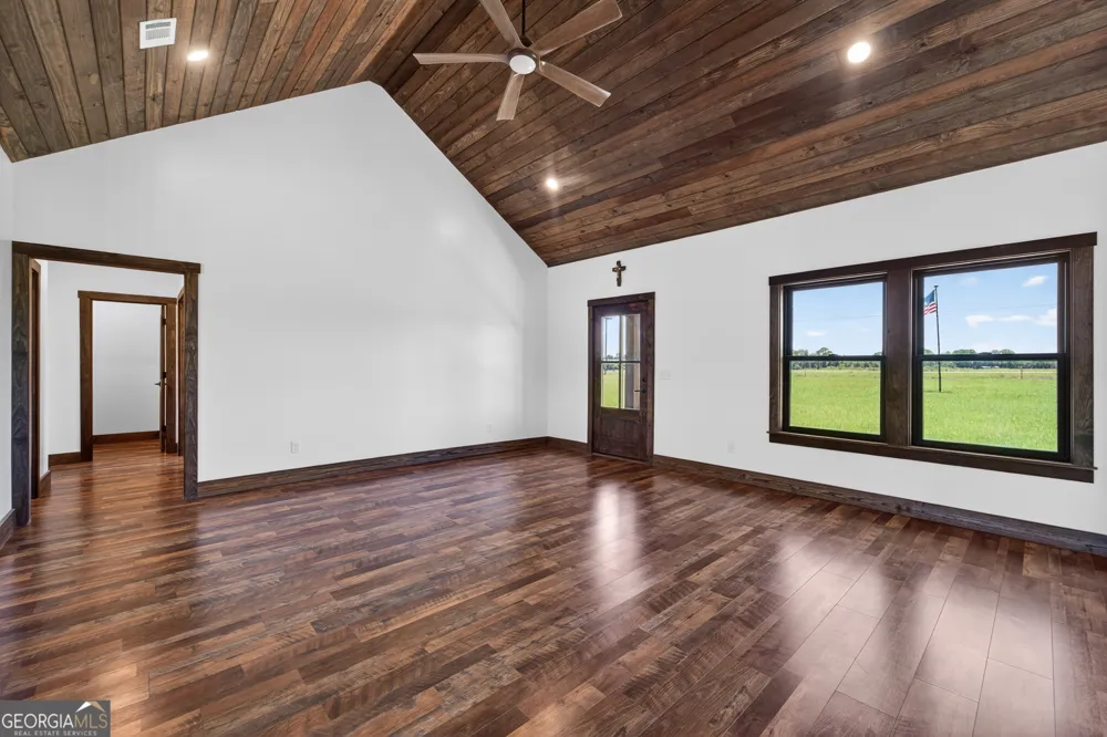 3690 HWY 121 N Blackshear, GA 31516