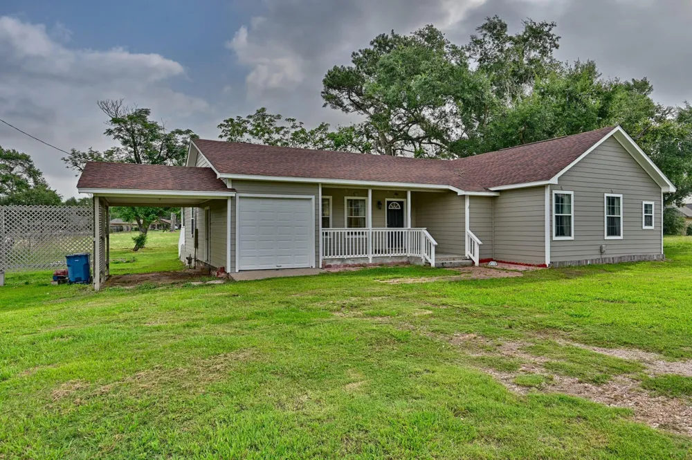 1532 Highway 159 W Bellville, TX 77418