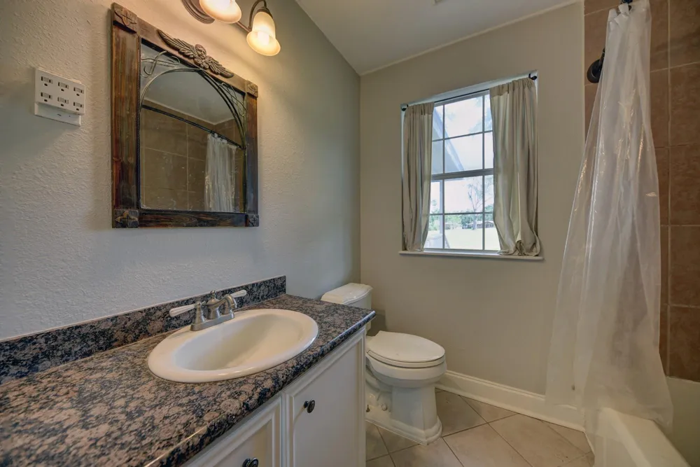 1532 Highway 159 W Bellville, TX 77418