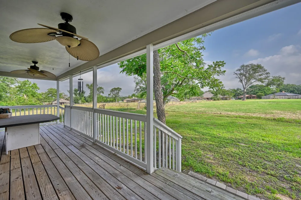 1532 Highway 159 W Bellville, TX 77418