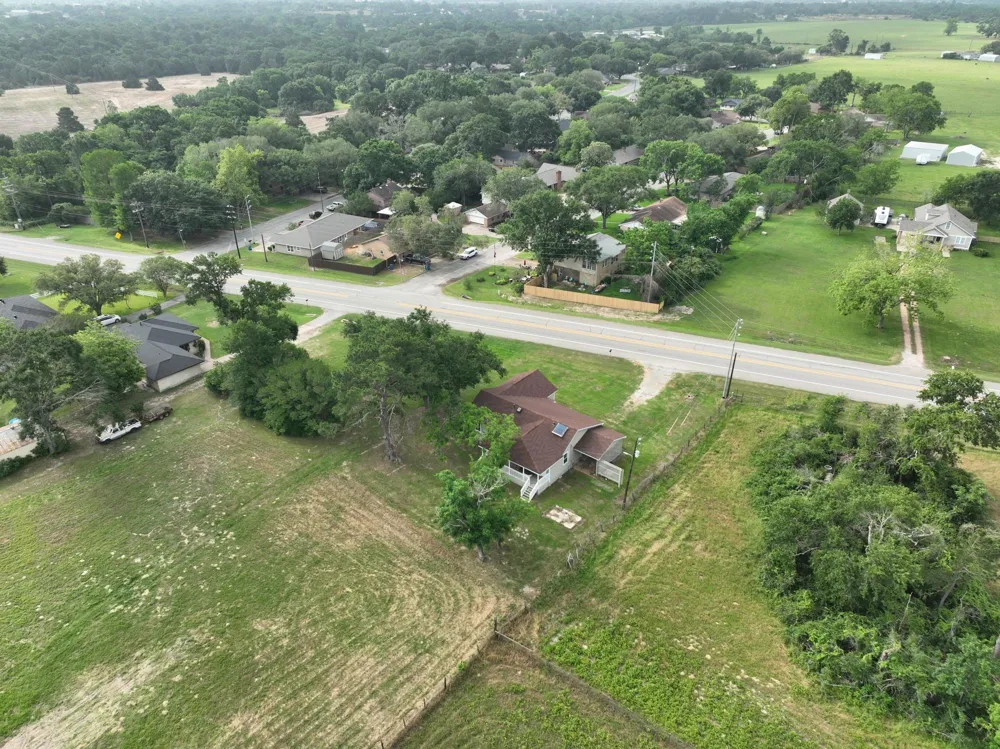 1532 Highway 159 W Bellville, TX 77418