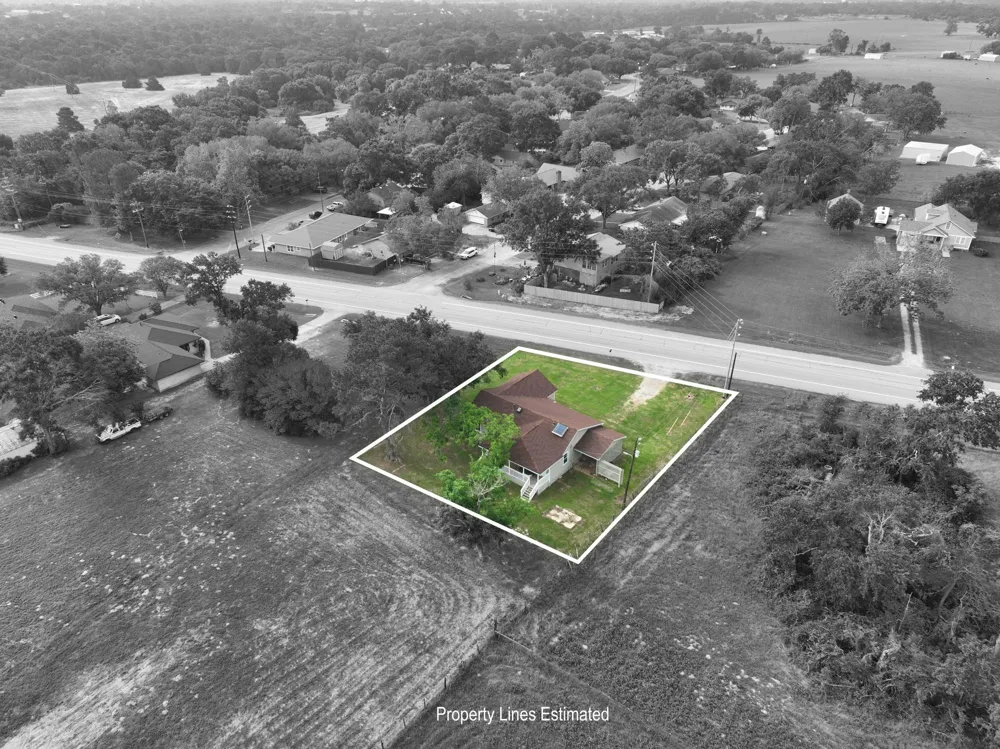 1532 Highway 159 W Bellville, TX 77418