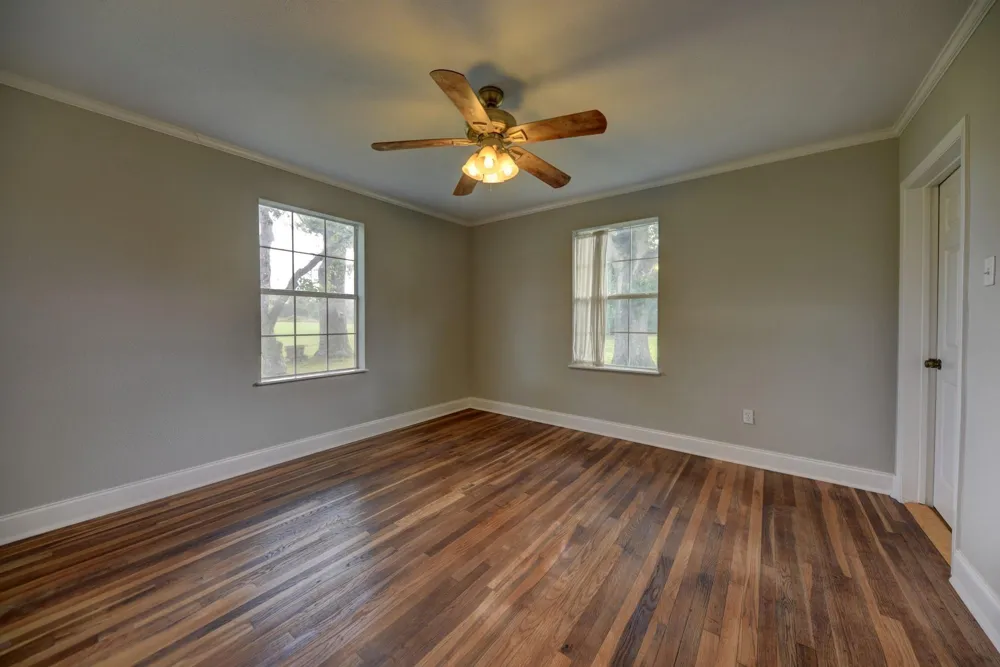 1532 Highway 159 W Bellville, TX 77418