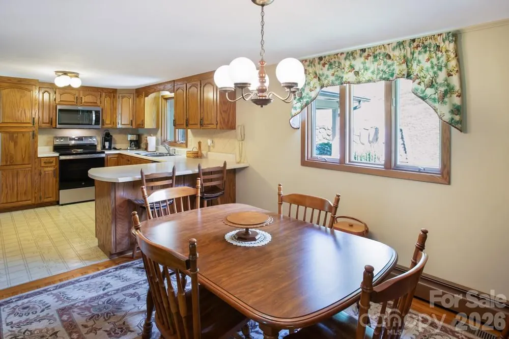 293 Dillardtown Road Sylva, NC 28779
