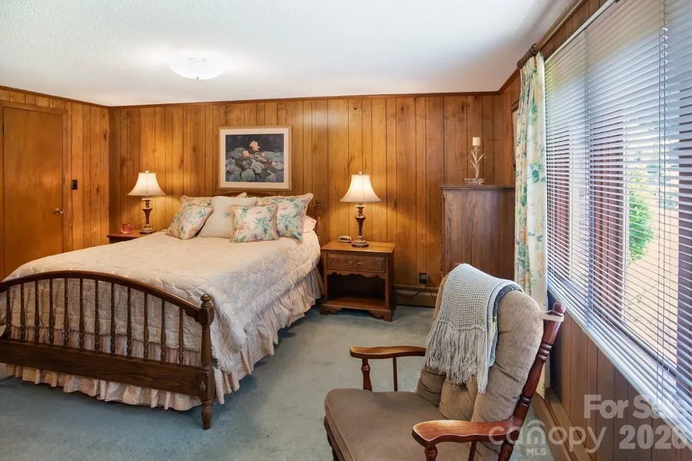 293 Dillardtown Road Sylva, NC 28779