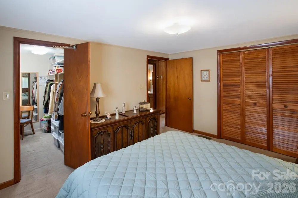 293 Dillardtown Road Sylva, NC 28779