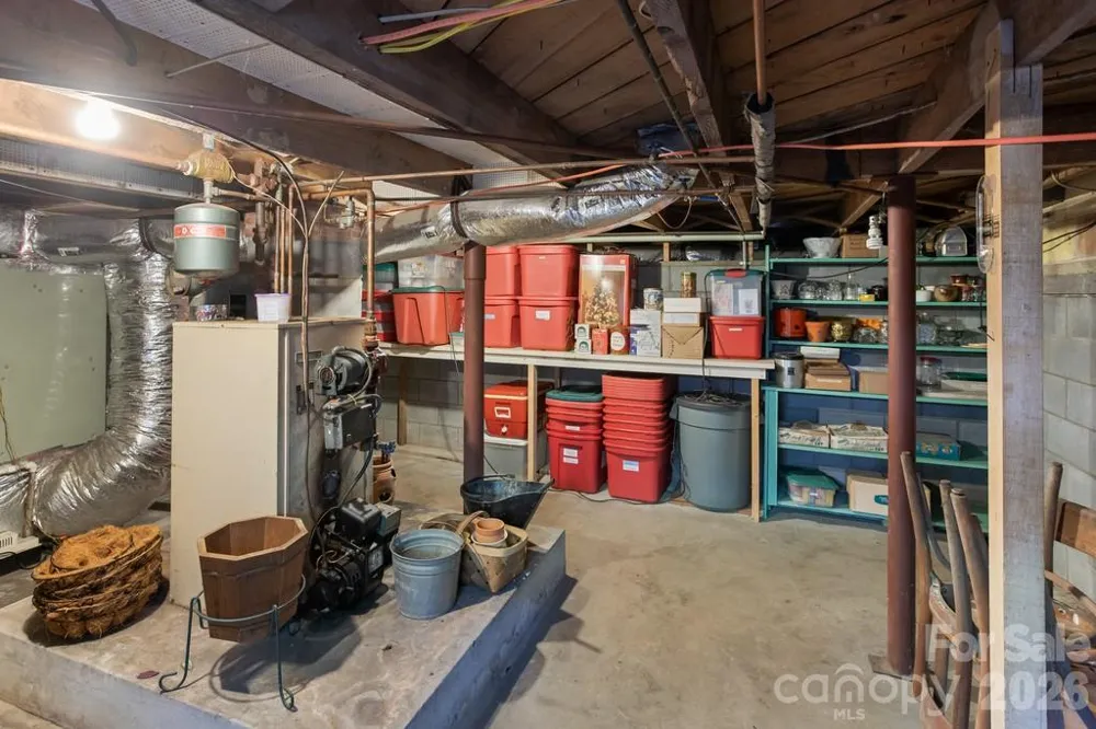 293 Dillardtown Road Sylva, NC 28779