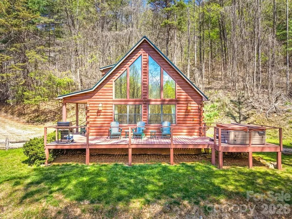210 Chickadee Drive Bryson City, NC 28713