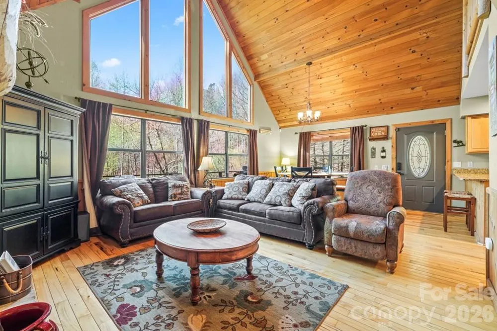 210 Chickadee Drive Bryson City, NC 28713