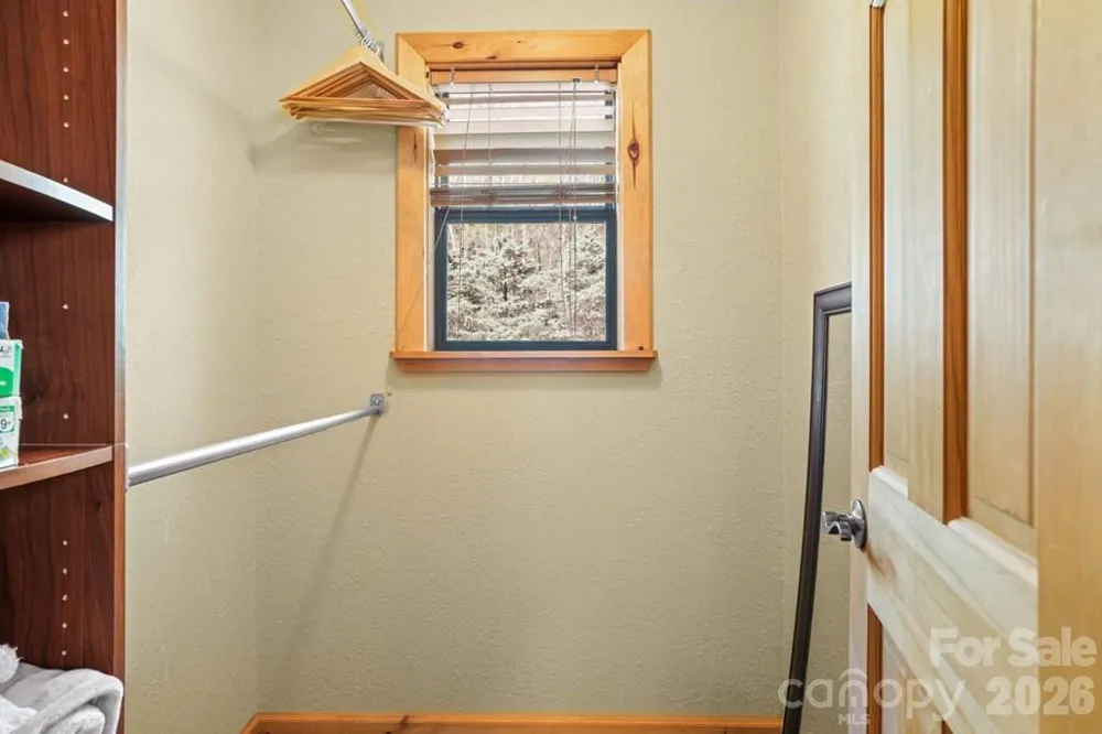 210 Chickadee Drive Bryson City, NC 28713