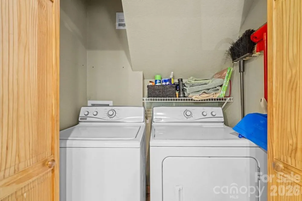 210 Chickadee Drive Bryson City, NC 28713
