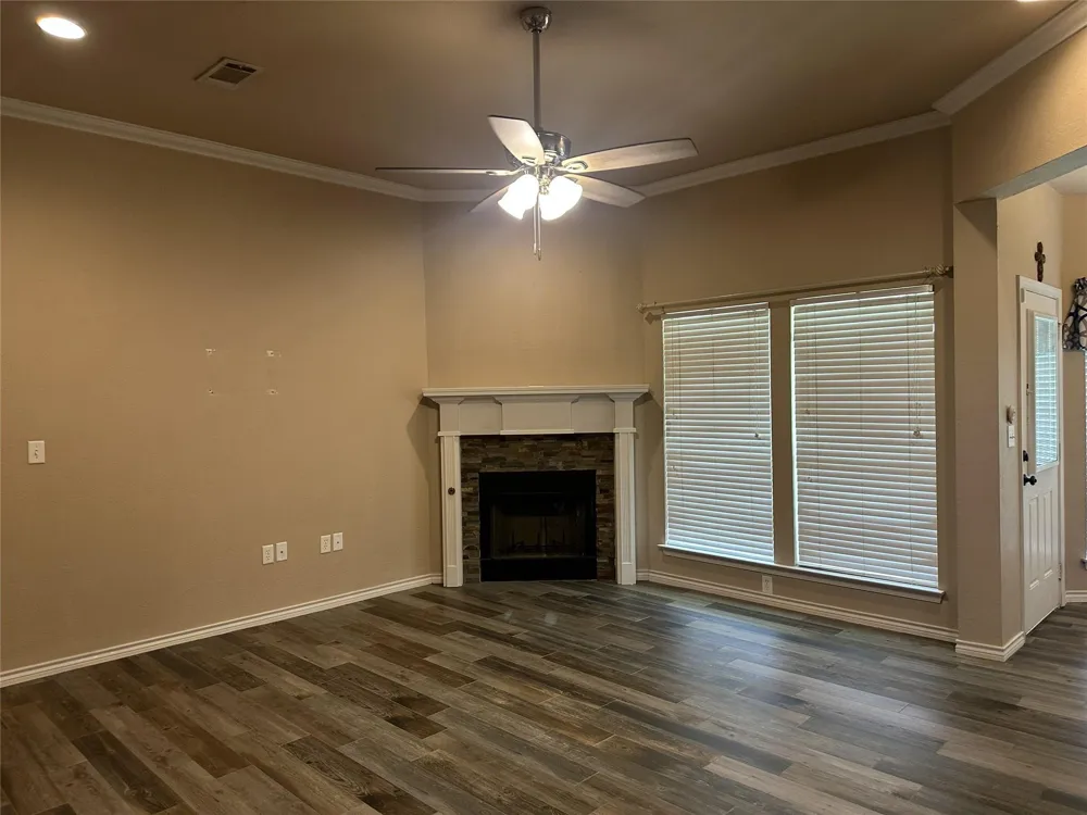 2125 Willowglen Drive Beaumont, TX 77707