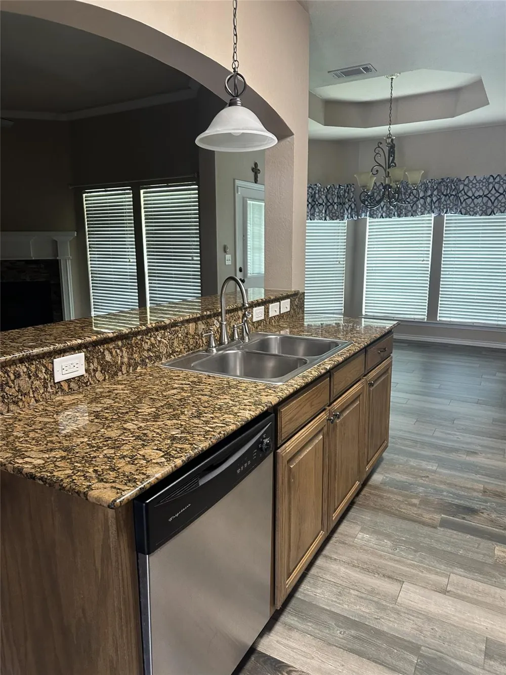 2125 Willowglen Drive Beaumont, TX 77707