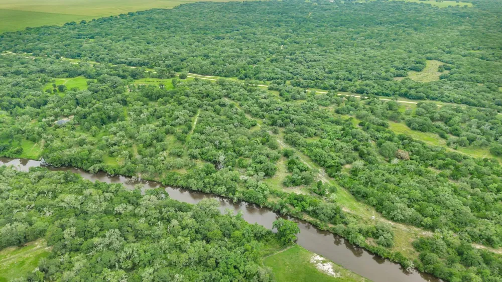 4600 Fm 1862 Road Palacios, TX 77465