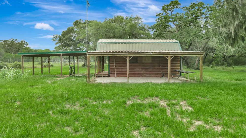 4600 Fm 1862 Road Palacios, TX 77465