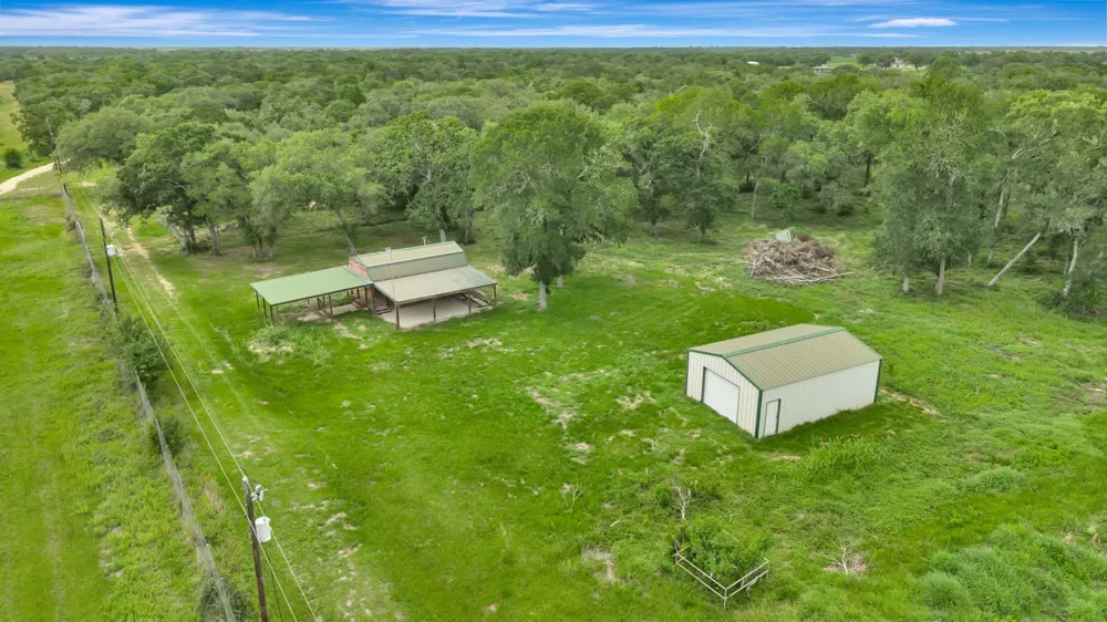 4600 Fm 1862 Road Palacios, TX 77465