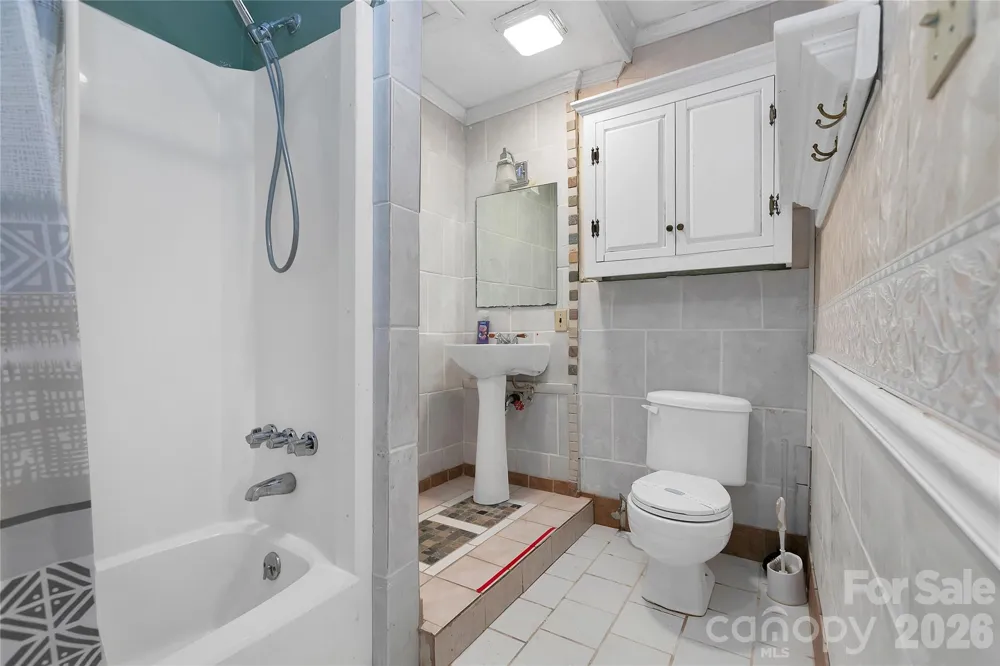 56 Guque Court Brevard, NC 28712