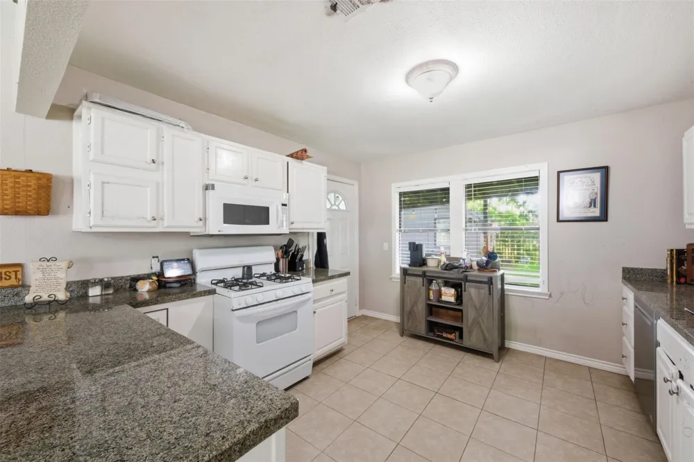 1103 James Street Deer Park, TX 77536
