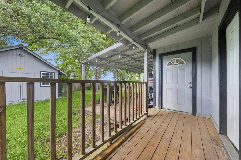 1103 James Street Deer Park, TX 77536