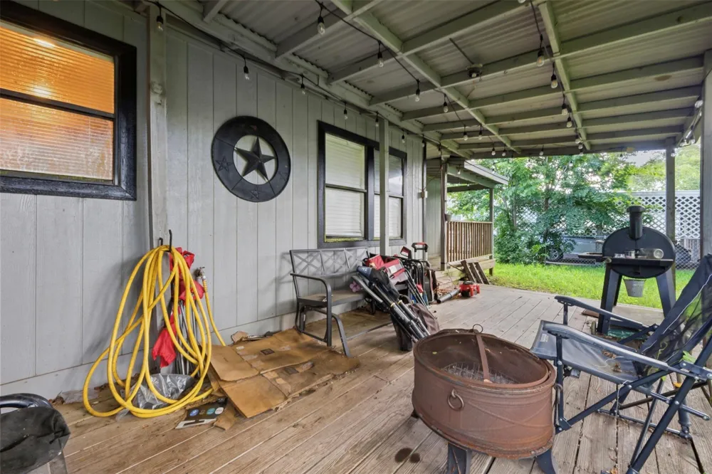 1103 James Street Deer Park, TX 77536