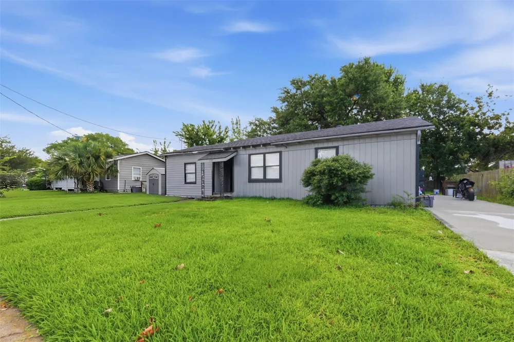 1103 James Street Deer Park, TX 77536