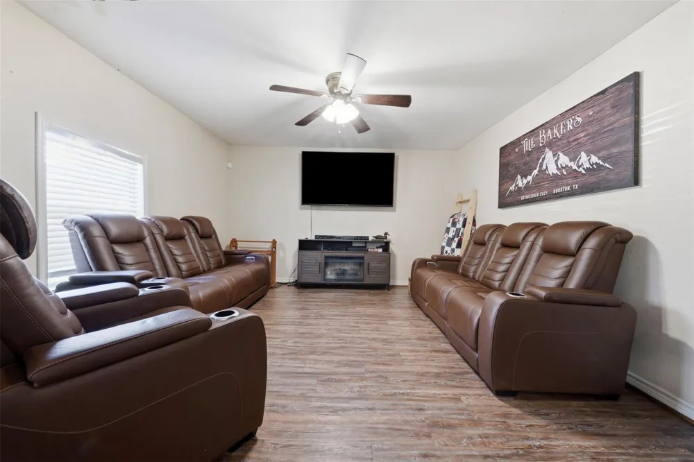 1103 James Street Deer Park, TX 77536