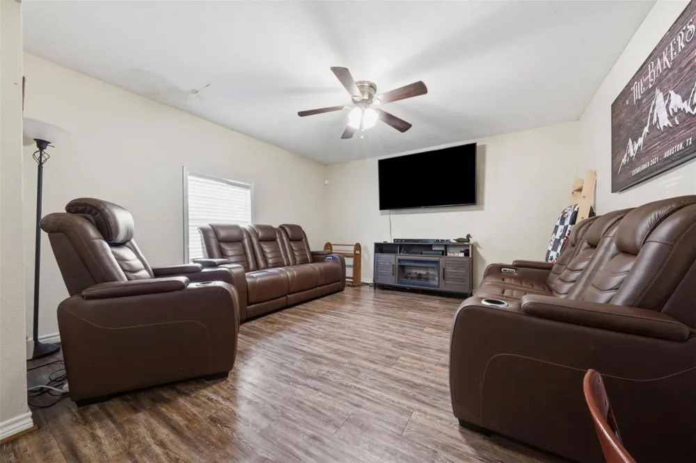 1103 James Street Deer Park, TX 77536