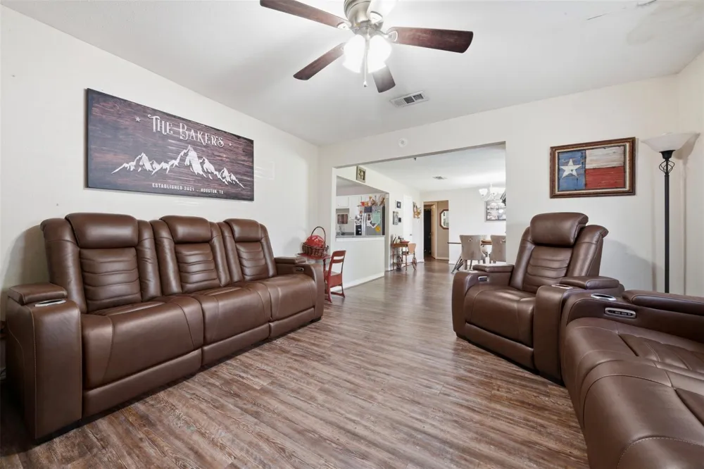 1103 James Street Deer Park, TX 77536