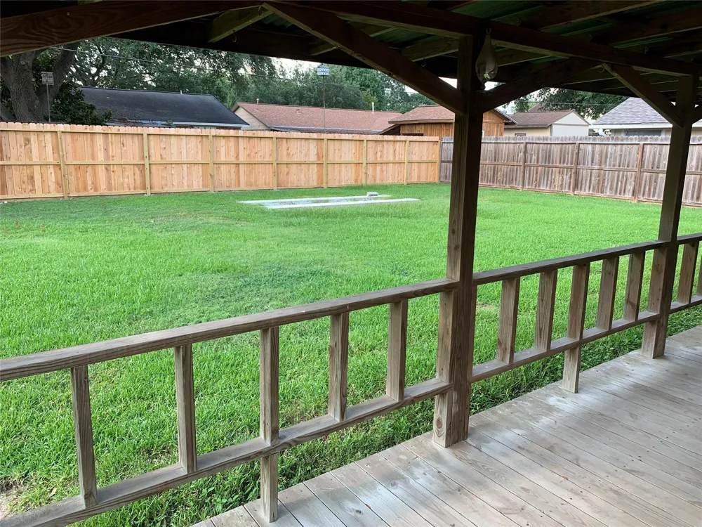 1110 E Rutgers Lane Deer Park, TX 77536