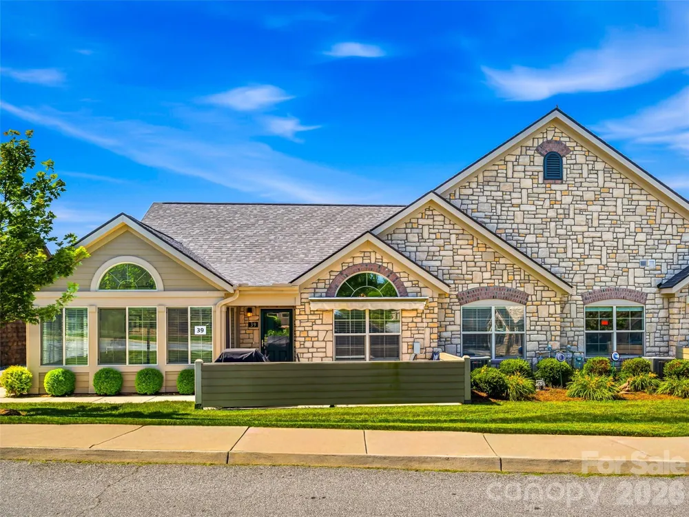 39 Braeburn Way Flat Rock, NC 28731