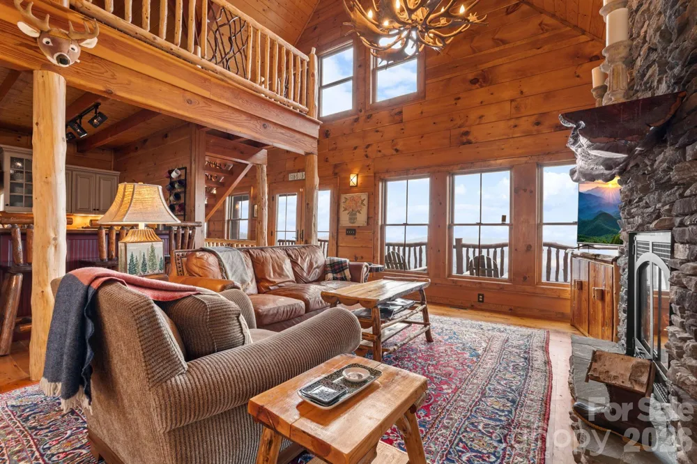 635 Acorn Nvno Zionville, NC 28698