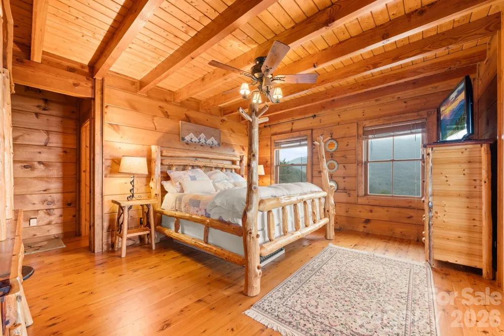 635 Acorn Nvno Zionville, NC 28698