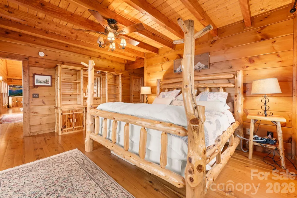 635 Acorn Nvno Zionville, NC 28698