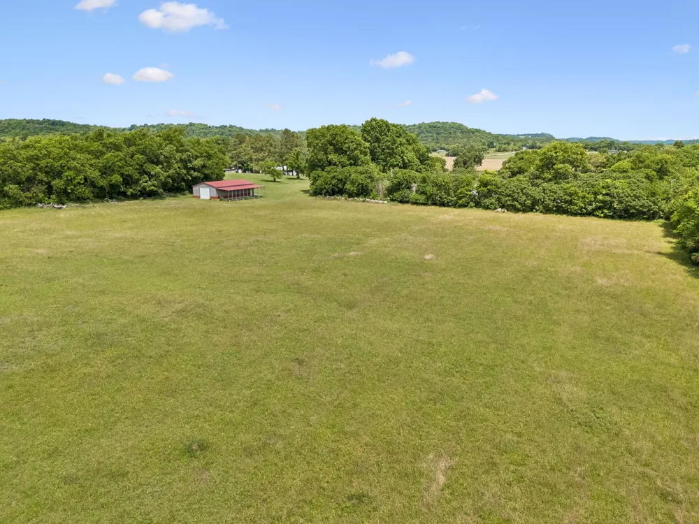 27 Clark Mill Rd Fayetteville, TN 37334