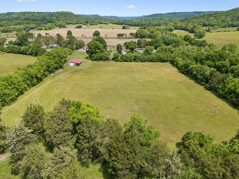 27 Clark Mill Rd Fayetteville, TN 37334