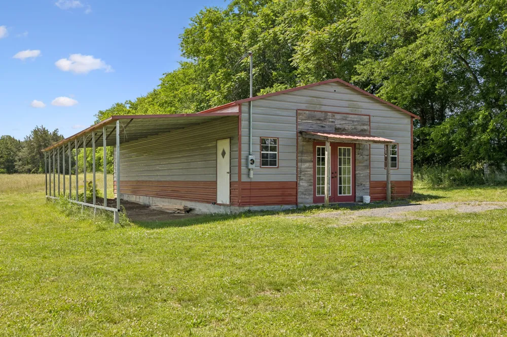 27 Clark Mill Rd Fayetteville, TN 37334