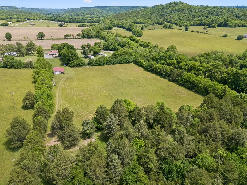 27 Clark Mill Rd Fayetteville, TN 37334
