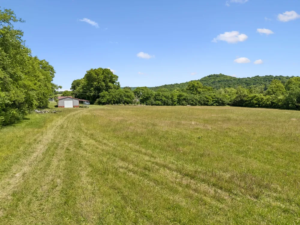 27 Clark Mill Rd Fayetteville, TN 37334